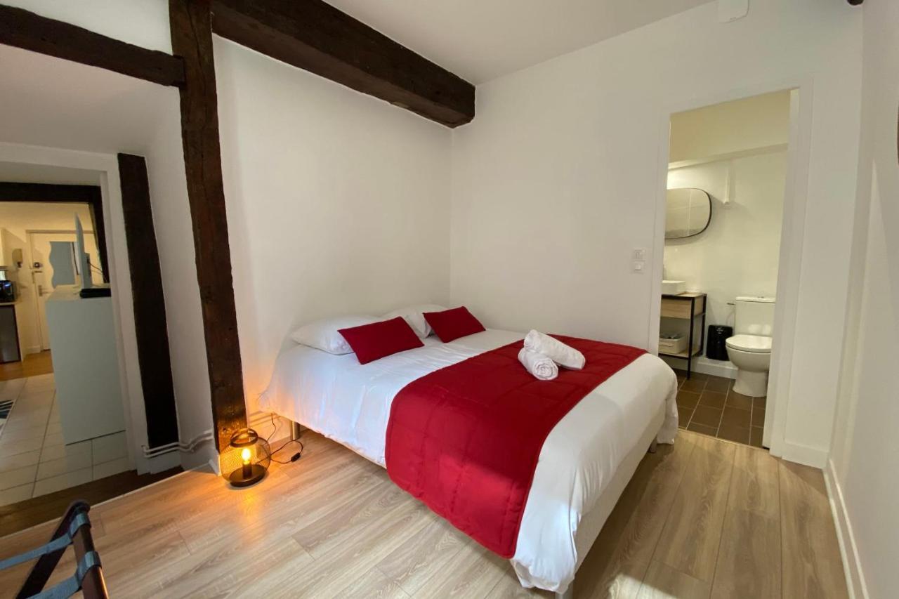 Le Soleil D'Or Apartment Chartres Exterior photo